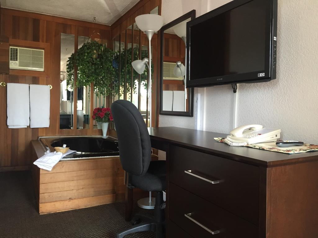 Country Squire Motel Arnprior Esterno foto