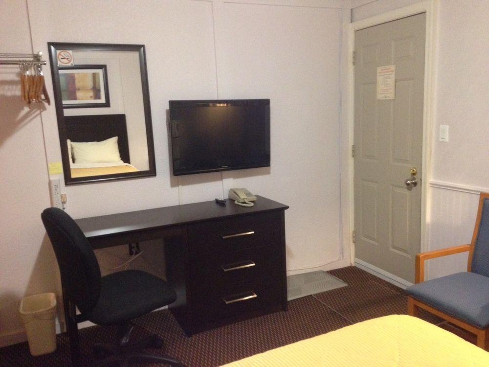 Country Squire Motel Arnprior Esterno foto