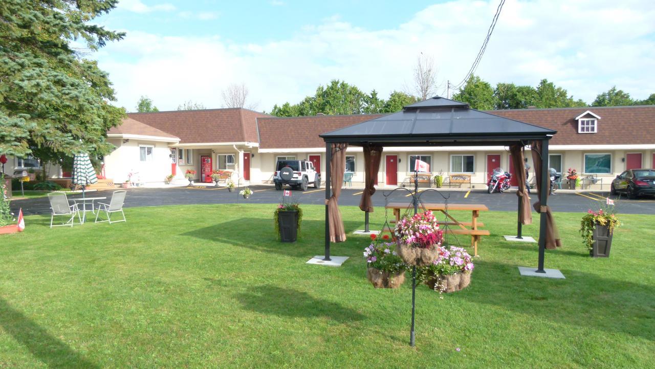 Country Squire Motel Arnprior Esterno foto