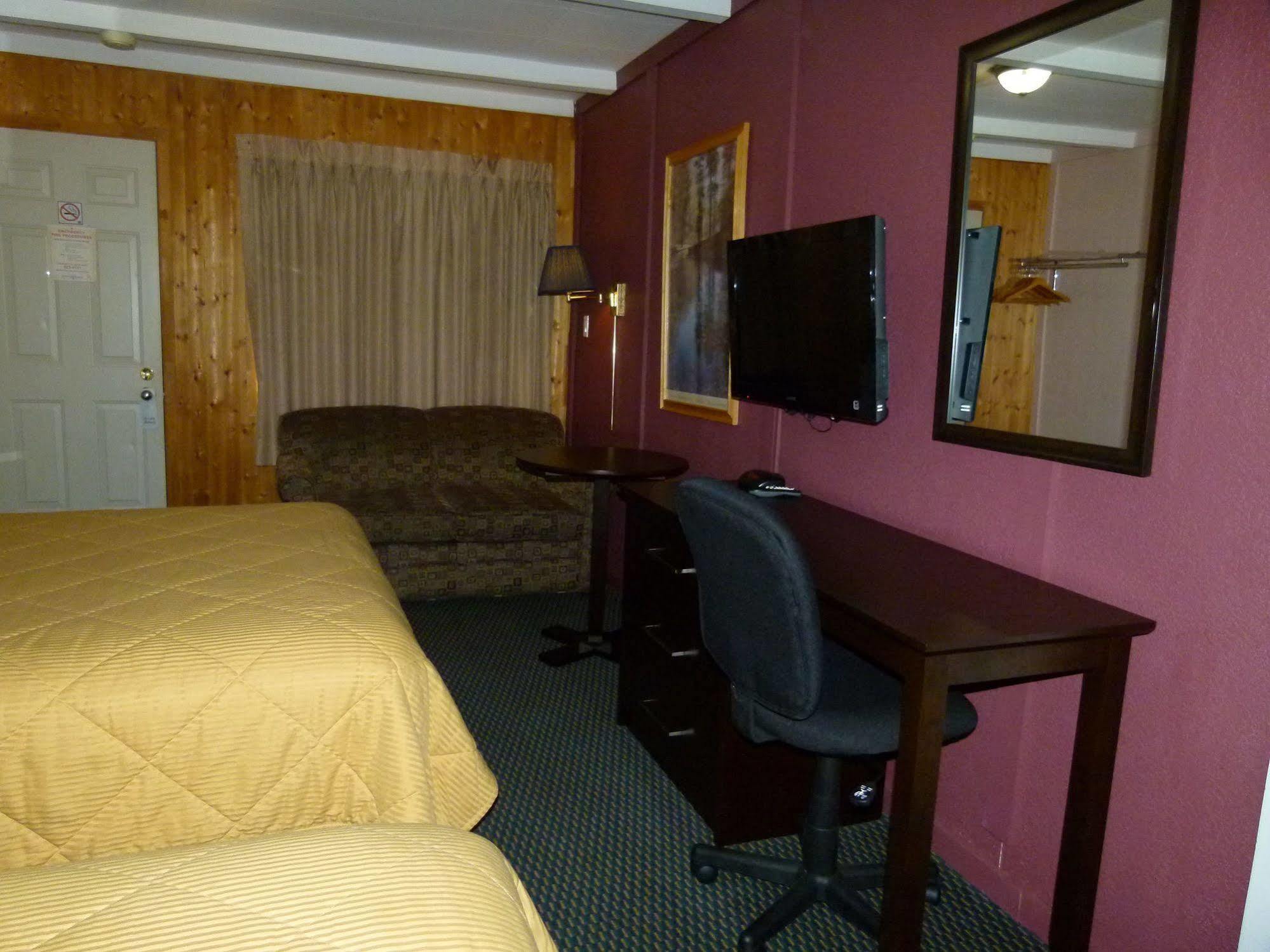 Country Squire Motel Arnprior Esterno foto